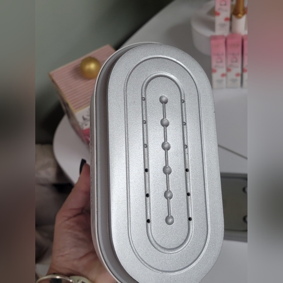 Sharper Image White Handheld CLOTHES STEAMER!! 👀 - Picture 7 of 7